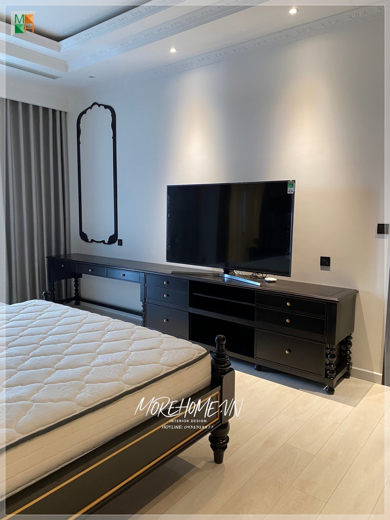 Kệ tủ tivi gỗ tự nhiên phong cách indochine cac chi tiết tỉ mỉ, sắc nét, tôn lên vẻ đẹp hoàn hảo cho không gian